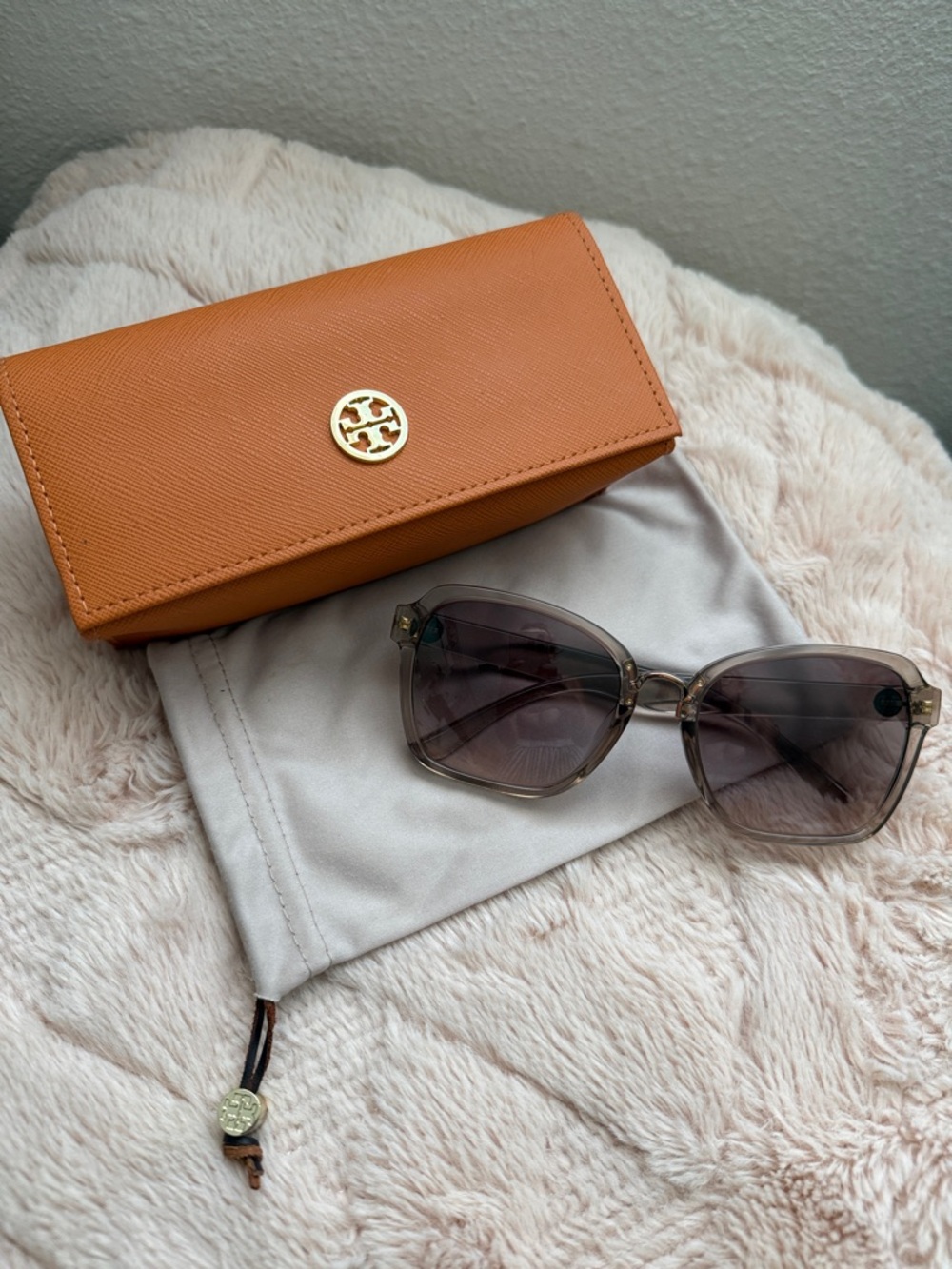 Tory Burch Sunglasses Case with Gold Logo and Pouch